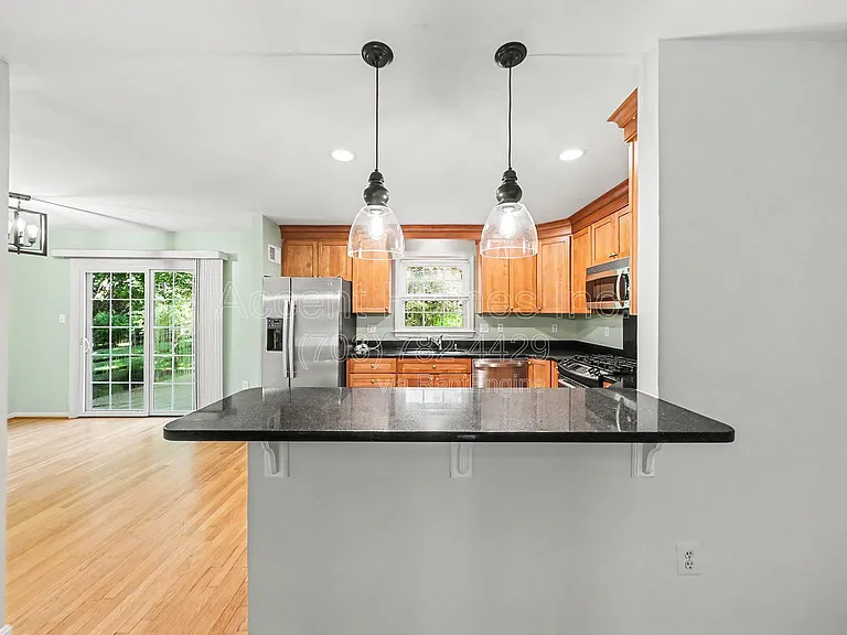 8942 Kenilworth Dr — Photo 8