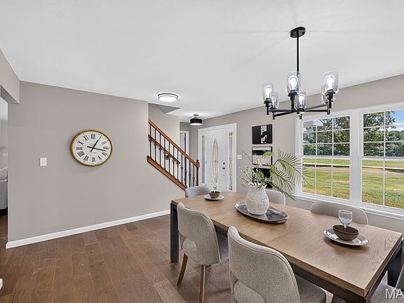 4th image of 33 Timber Ridge Dr