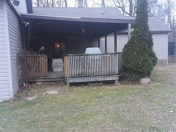 3rd image of 7055 Meridian Dr