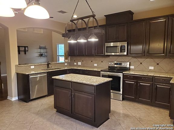 3rd image of 420 Bison Ln
