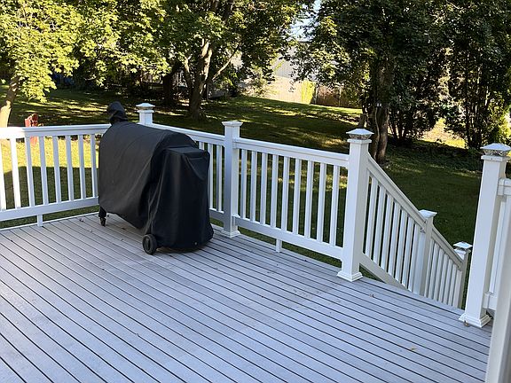 4th image of 616 Crawford Dr #2