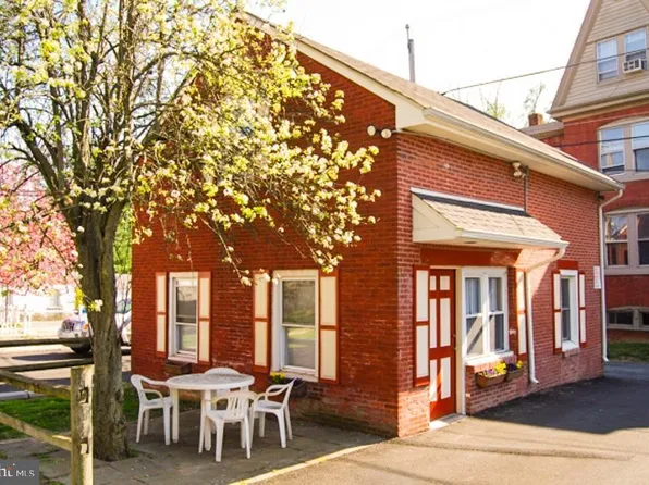 500 S High St #C, West Chester, PA 19382