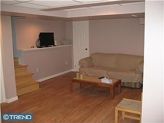 4th image of 4117 School Ln