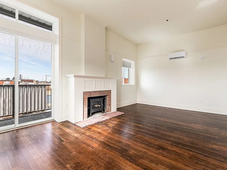 720 Murdock St — Photo 14