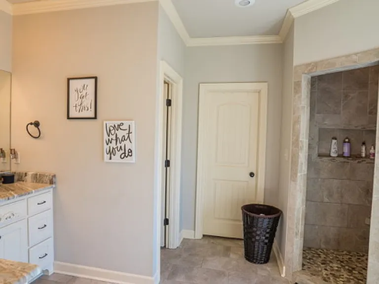 3707 Sterling Oaks Dr — Photo 22