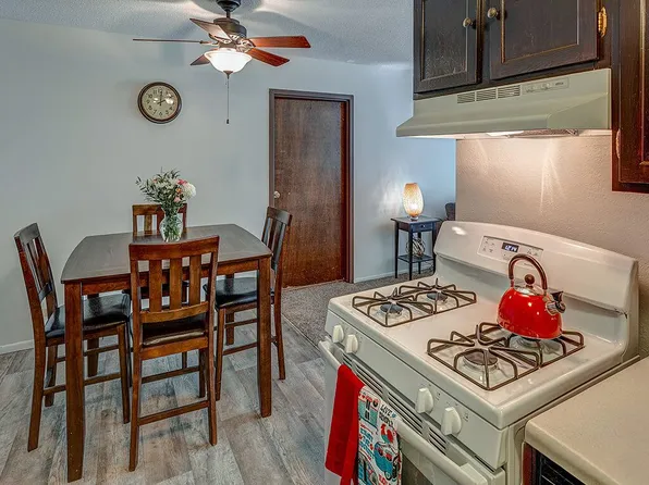 Stone Grove Apartments