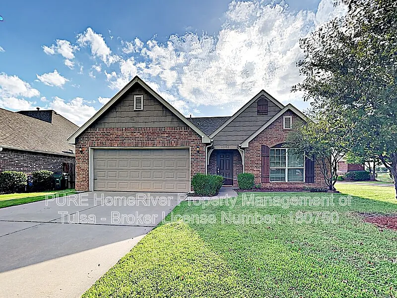10108 N 114th East Ave