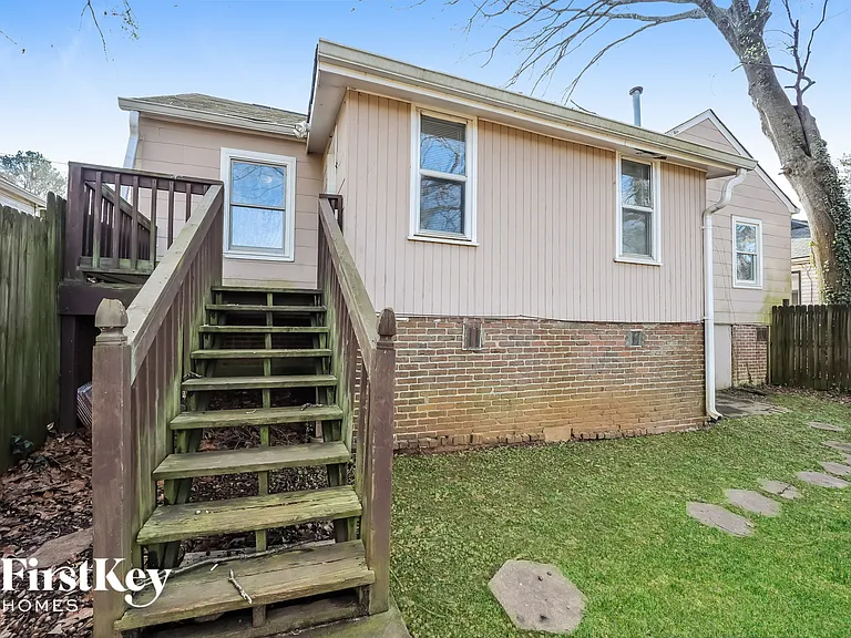 519 Erin Ave SW — Photo 15