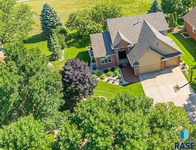 731 E Inverness Dr, Sioux Falls, SD, 57108