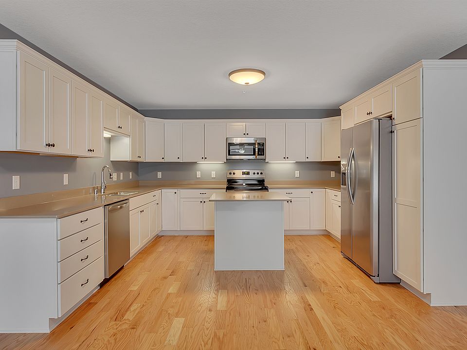 Modern and Fresh/Brand New!