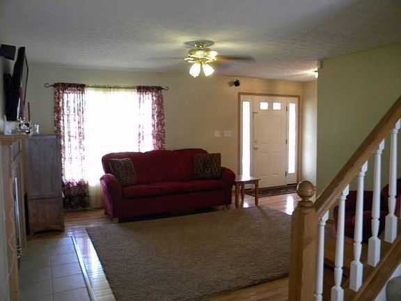 2nd image of 4026 Orchard Lake Dr