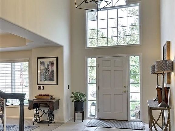 4th image of 4505 Lake Forest Cir