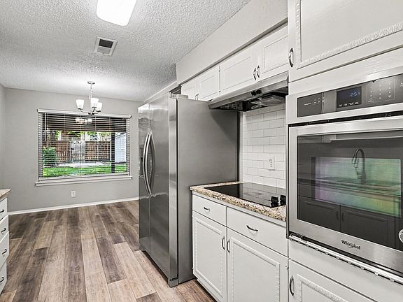 5th image of 2728 Jewell Dr