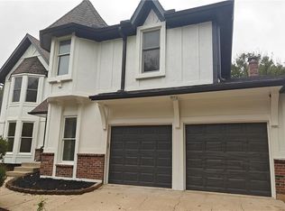 8206 Alden St, Lenexa, KS 66215