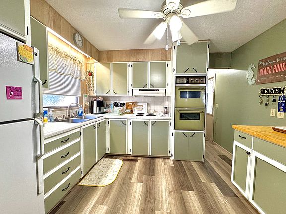 4th image of 1259 Plantation Pl