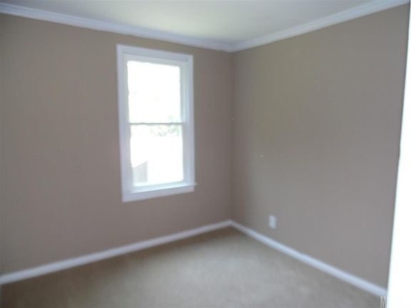 5th image of 337 E D St