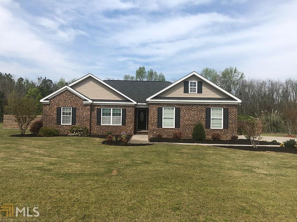1st image of 262 Canterberry Pl