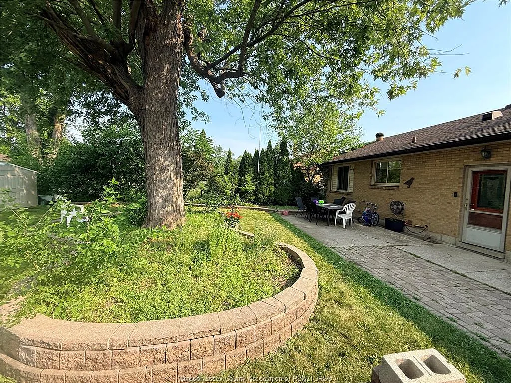 4 bed, 2.5 bath, 1075 sqft, $2,790 — Photo 3