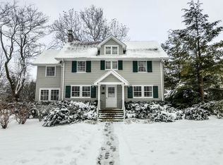 638 Ash St, Winnetka, IL 60093