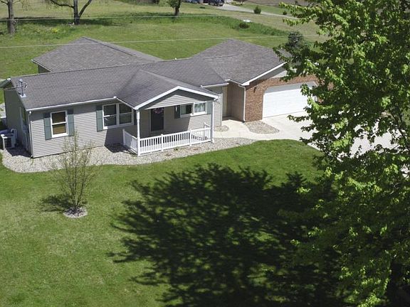 2nd image of 27986 Coulter St