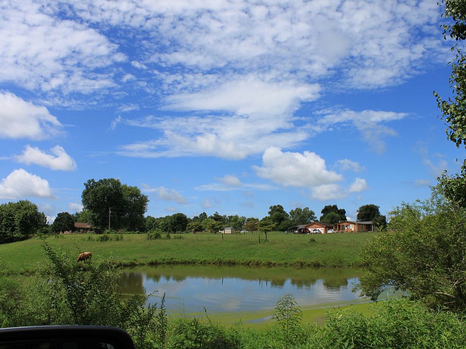 1st image of 2 Old Mill Hill Rd