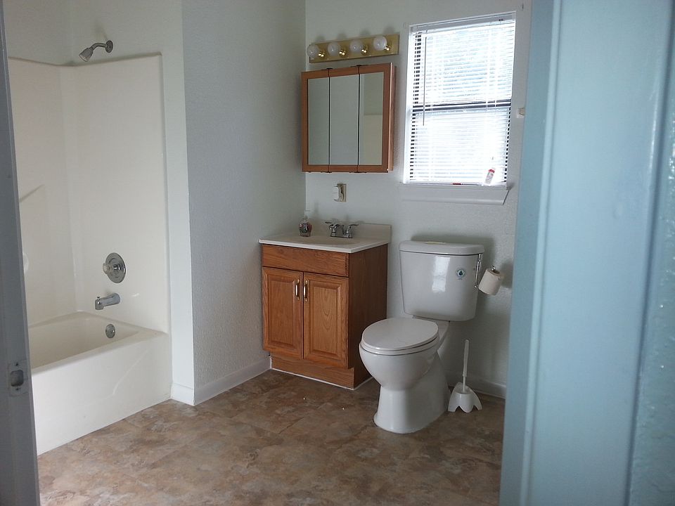 1st image of 409 S Olive St