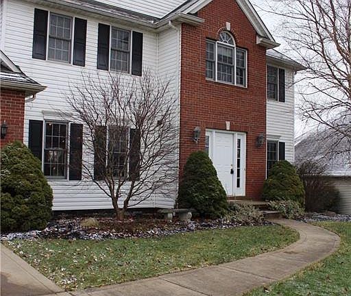 2nd image of 6020 Arlyne Ln
