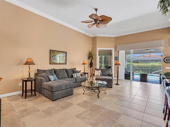 5th image of 2322 Heydon CIR W