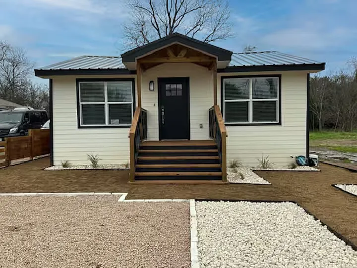 803 Martin Luther King Jr Dr
