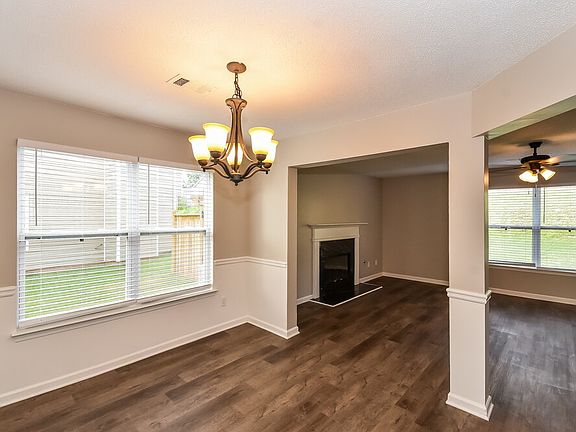 4th image of 4012 Shaded Oasis Ln