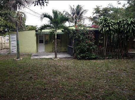 2nd image of 500 NW 128th St