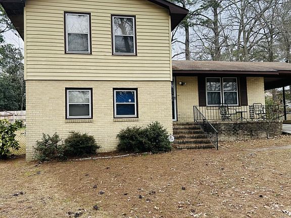2nd image of 973 Irving Dr