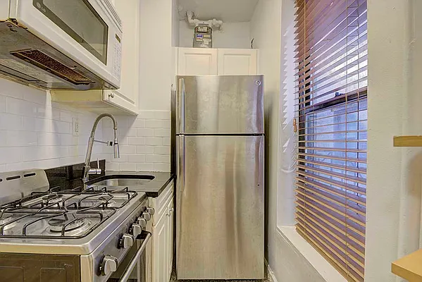 Rented by REAL New York | media 41