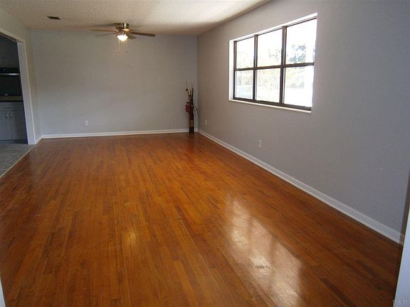 5th image of 6263 Maybelle Dr