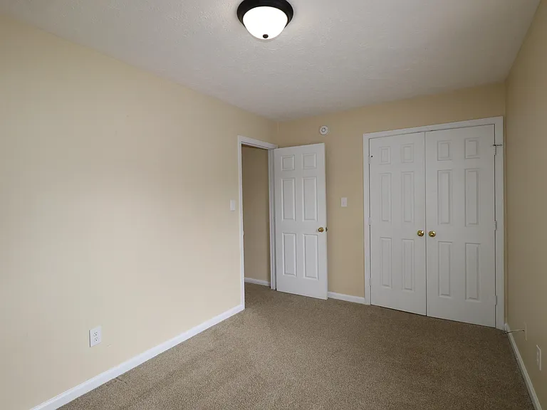 107 Floyd Ct — Photo 12