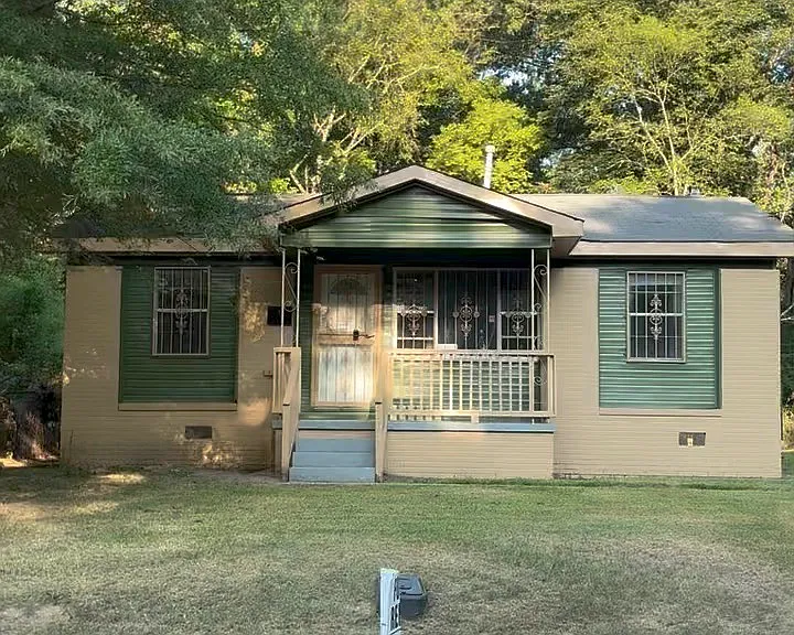 3853 Warner Ave — Photo 1