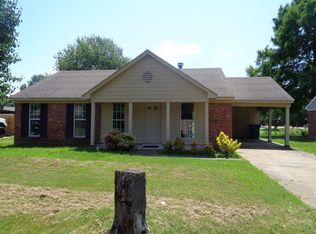 6120 Somerset Dr, Horn Lake, MS 38637