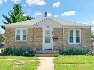 9633 Reeves Ct, Franklin Park, IL 60131