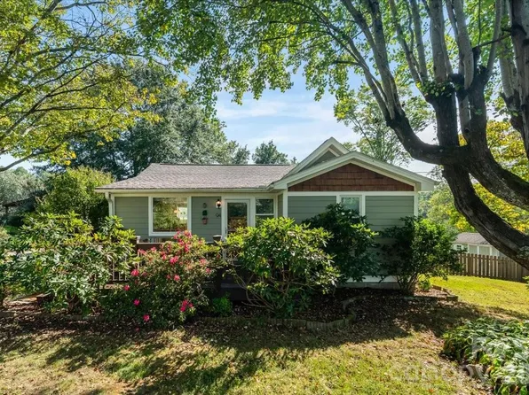 94 Pressley Ave, Brevard, NC 28712