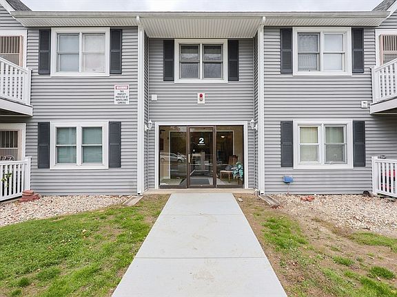 3rd image of 450 Somerset Ave #2-7