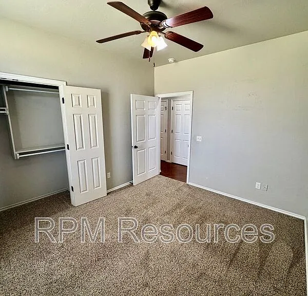 1818 Post Oak Rd — Photo 11