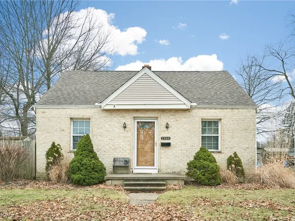1755 Brown St, Akron, OH 44301