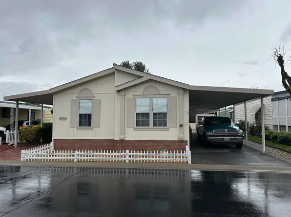 21423 Bramble Way, Santa Clarita, CA 91350