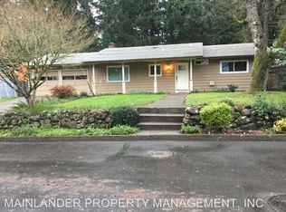 17570 Mardee Ave, Lake Oswego, OR 97035