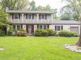 107 Meadowood Dr, Lansdale, PA 19446