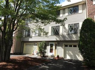 6 Adams Ave, Merrimack, NH 03054