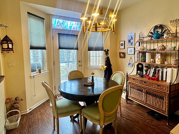 3rd image of 2066 Carillon Dr