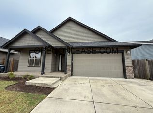 1983 Cedar Brook Dr, Eugene, OR 97402