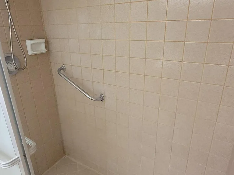 9201 N 47th Dr — Photo 16