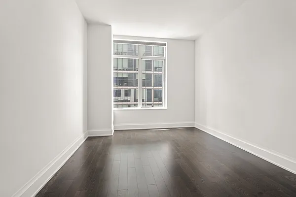 Rented by BLU Real Estate | media 29